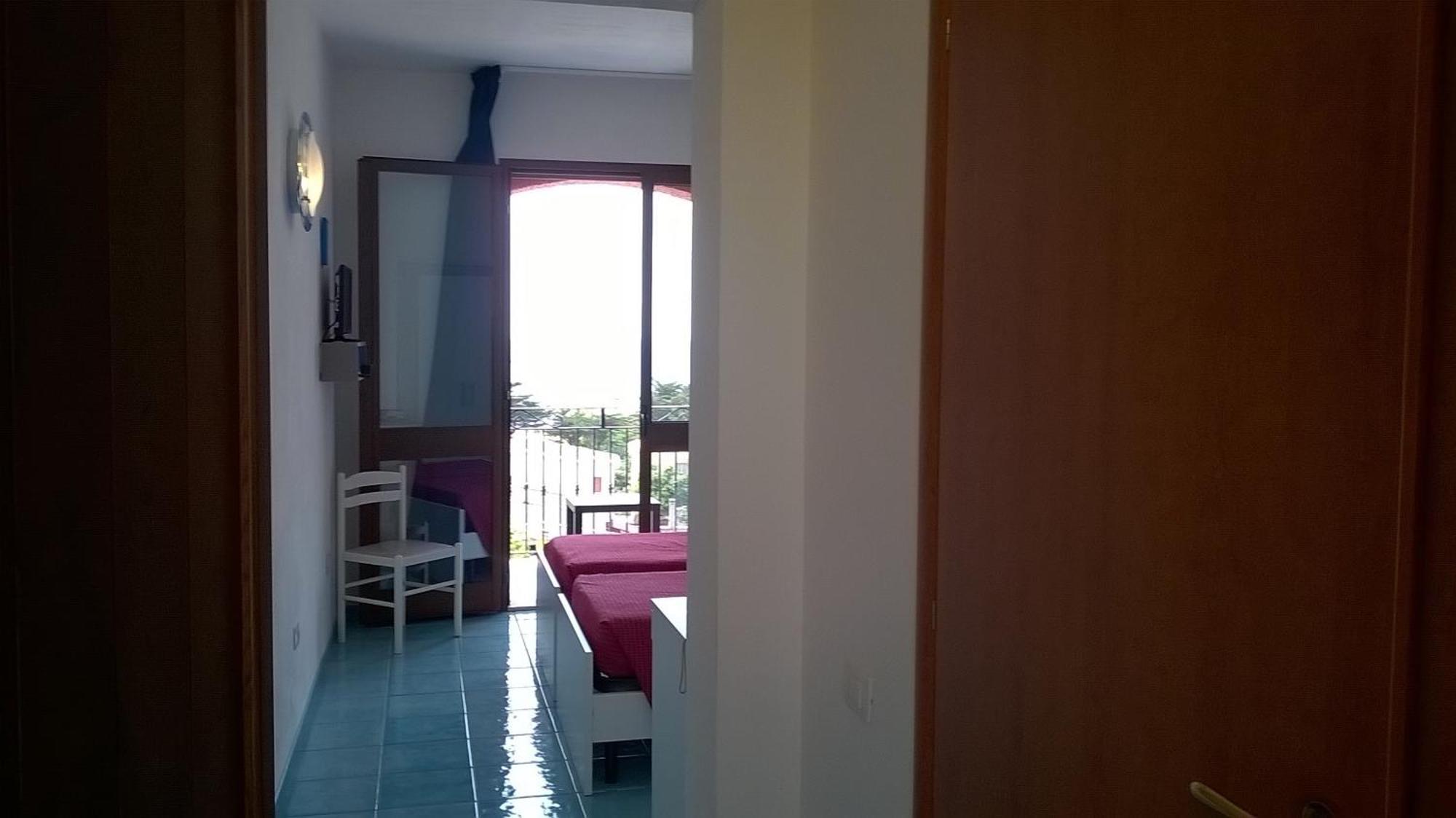 Hotel Bellavista S'Archittu Habitación foto